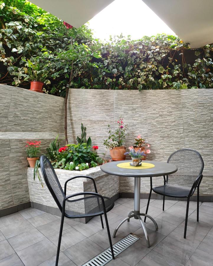 Studio Apartman Rea Cattaro Esterno foto