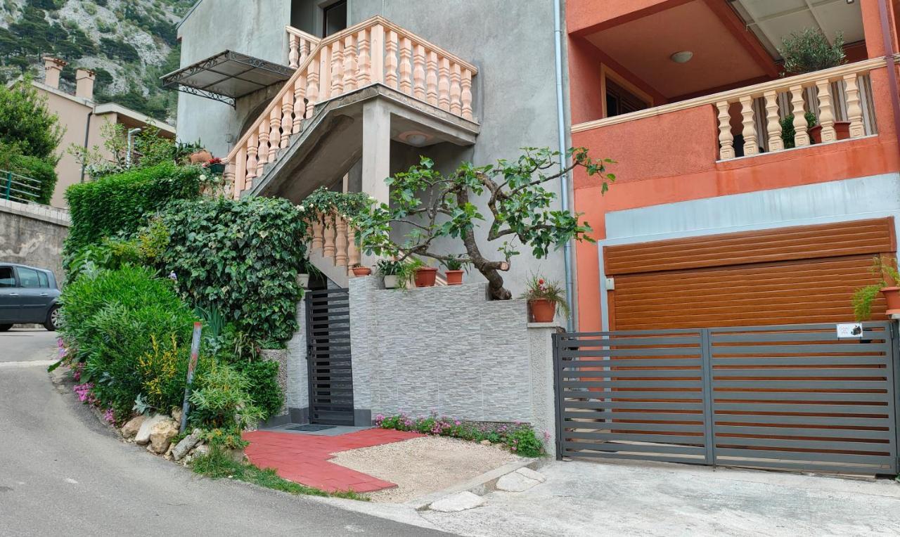 Studio Apartman Rea Cattaro Esterno foto